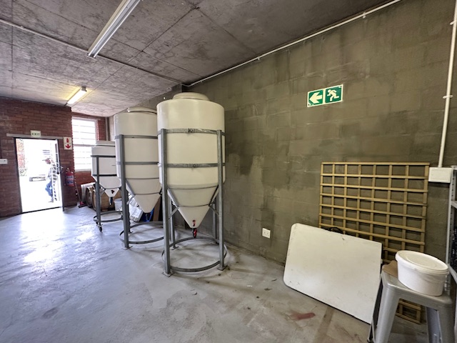 To Let commercial Property for Rent in Maitland Western Cape